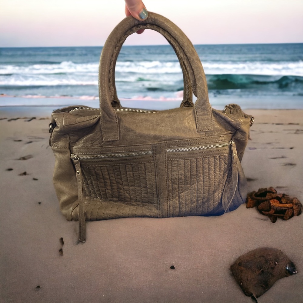 GUC Grey Day & Mood bag